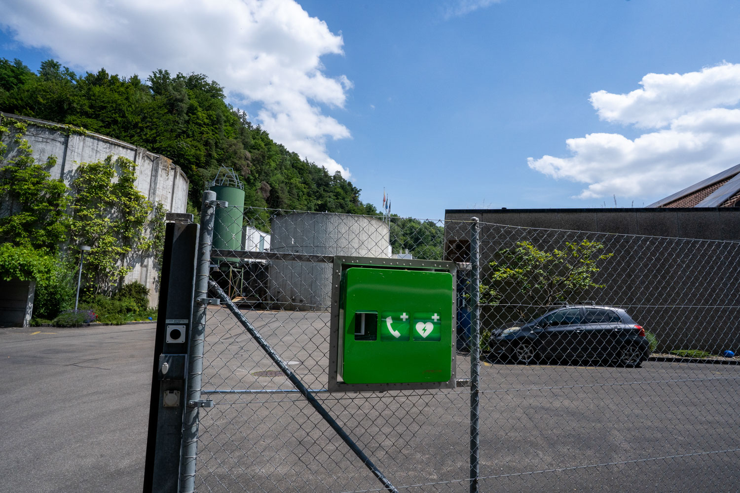 Defibrillator bei Ara